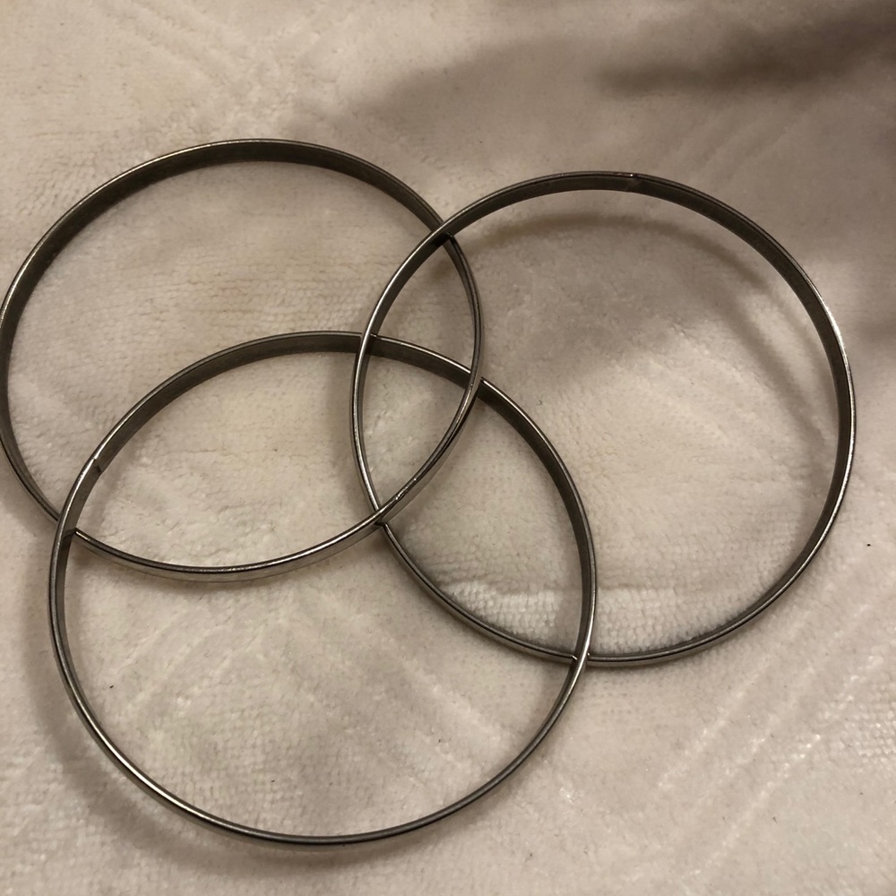 3 Interlocking Bangle Bundle - Picture 5 of 7